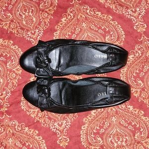 Corello Bow Flat, Black Size Eur 41 (USA 10)
